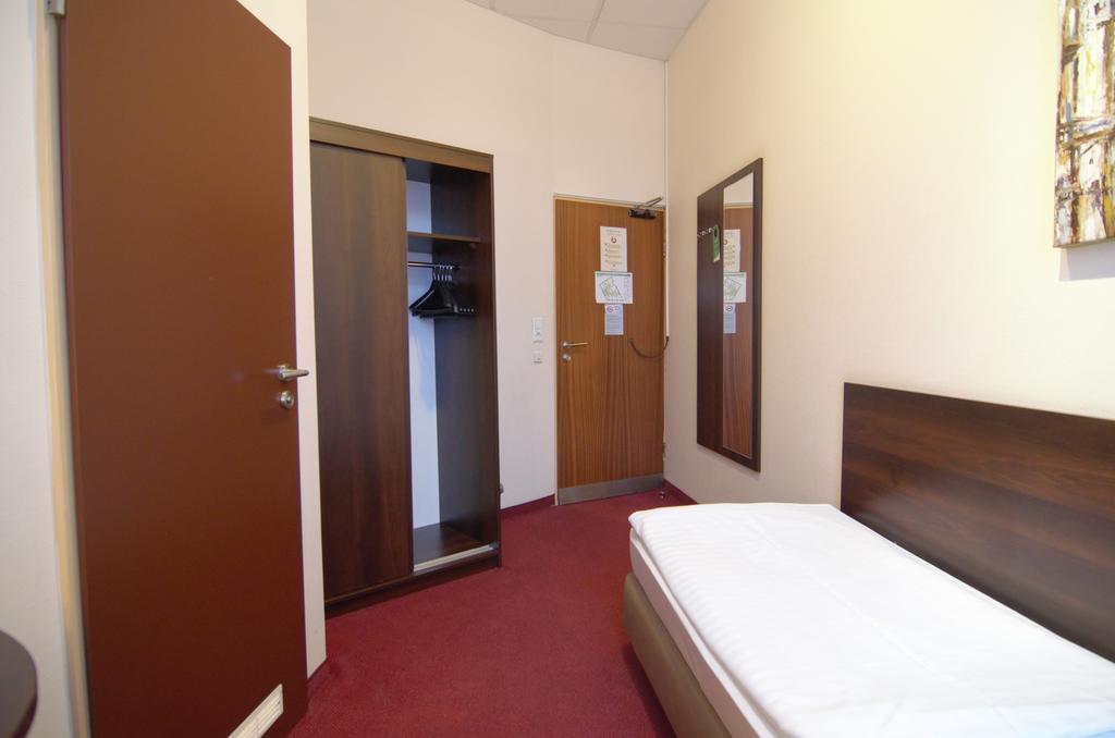 Hotel Polo Am Zob Hamburg Szoba fotó