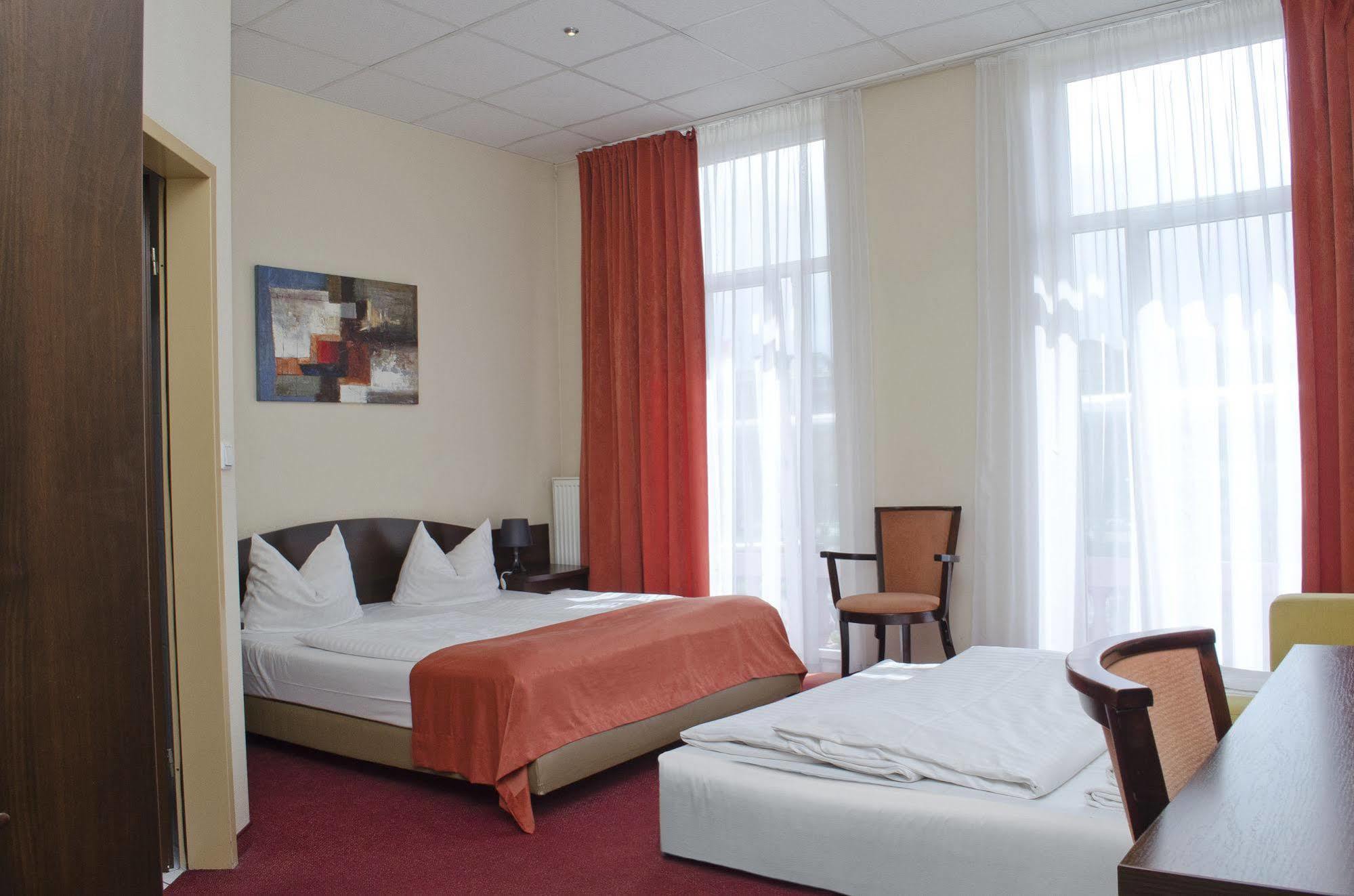 Hotel Polo Am Zob Hamburg Kültér fotó