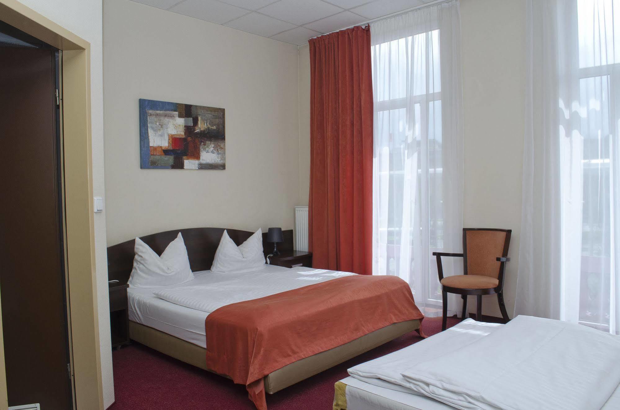 Hotel Polo Am Zob Hamburg Kültér fotó