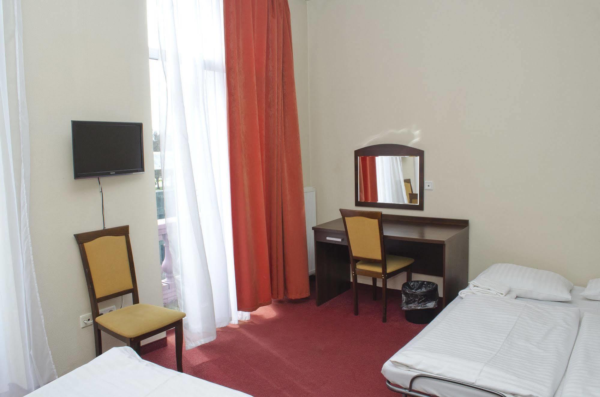 Hotel Polo Am Zob Hamburg Kültér fotó